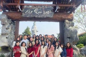 ĐỘI TUYỂN HỌC SINH GIỎI MÔN NGỮ VĂN NĂM HỌC 2022-2023 TRẢI NGHIỆM TẠI HÀ NAM