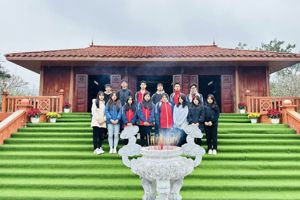 TUỔI TRẺ THPT HOÀNG VĂN THỤ  VỀ THĂM QUÊ HƯƠNG ANH HOÀNG VĂN THỤ