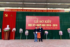 Trường THPT Hoàng Văn Thụ tổ chức lễ Sơ Kết học kì 1 năm học 2018-2019