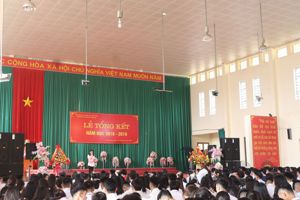 TRƯỜNG THPT HOÀNG VĂN THỤ TỔ CHỨC LỄ TỔNG KẾT NĂM HỌC 2018-2019