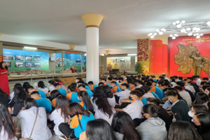 HOẠT ĐỘNG NGOẠI KHÓA: THAM QUAN BẢO TÀNG TỈNH LẠNG SƠN
