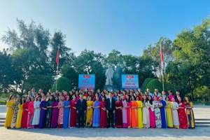TRƯỜNG THPT HOÀNG VĂN THỤ DÂNG HƯƠNG KỶ NIỆM 114 NĂM NGÀY SINH ĐỒNG CHÍ HOÀNG VĂN THỤ (04/11/1909 - 04/11/2023)